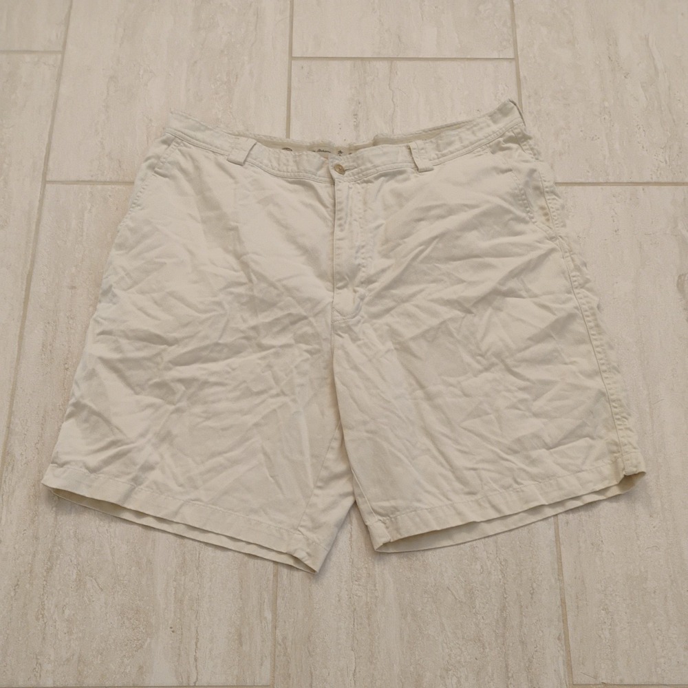Tommy Bahama Mens 38/8 Shorts Cream Tencel Flat Front Chino Measures 36 Waist